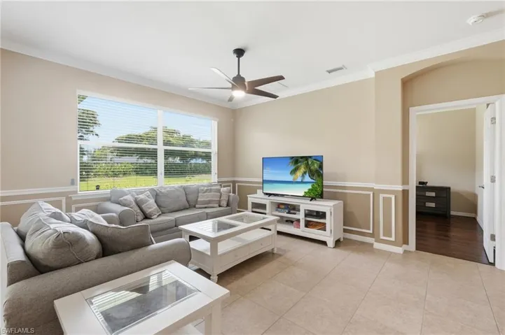2506  Blackburn  CIR, Cape Coral, FL 33991