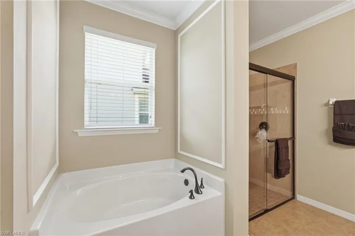 2506  Blackburn  CIR, Cape Coral, FL 33991