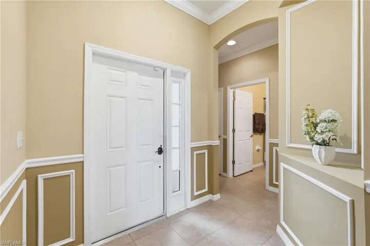 2506  Blackburn  CIR, Cape Coral, FL 33991