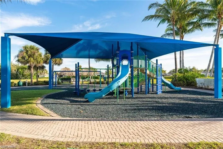 2506  Blackburn  CIR, Cape Coral, FL 33991