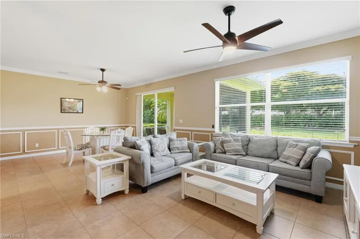 2506  Blackburn  CIR, Cape Coral, FL 33991