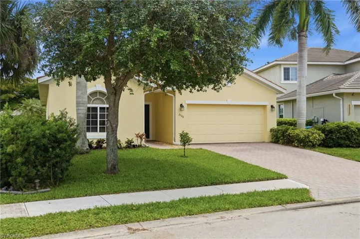 2506  Blackburn  CIR, Cape Coral, FL 33991