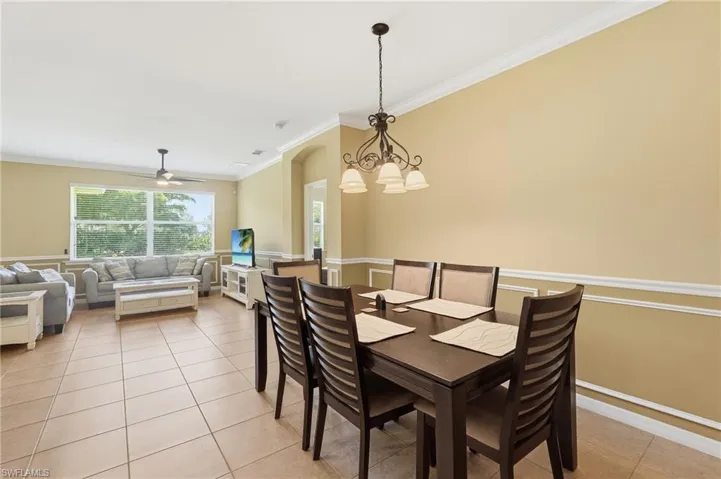 2506  Blackburn  CIR, Cape Coral, FL 33991