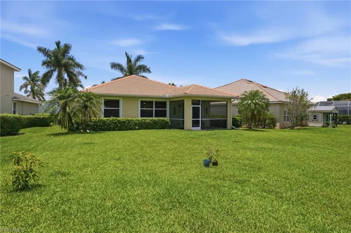 2506  Blackburn  CIR, Cape Coral, FL 33991