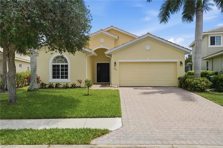 2506  Blackburn  CIR, Cape Coral, FL 33991