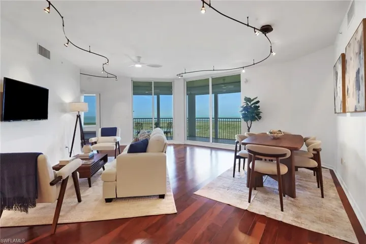 Direct gulf views from the 15th floor of this spacious, open living and dining areas. Newly furnished.