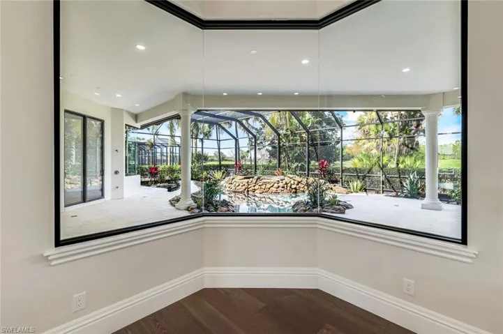 Kitchen Breakfast area overlooking pool.