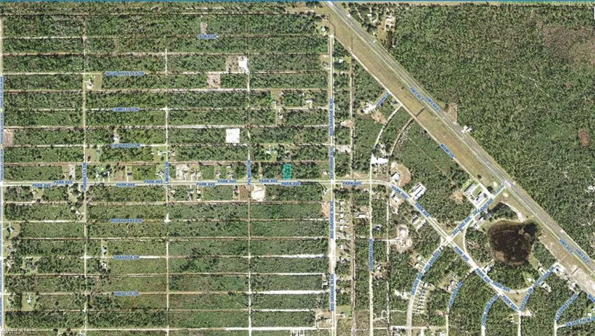 14  Park  AVE, Indian Lake Estates, FL 33855