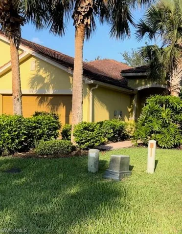 9236  Aegean  CIR, Lehigh Acres, FL 33936