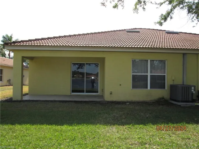 9236  Aegean  CIR, Lehigh Acres, FL 33936