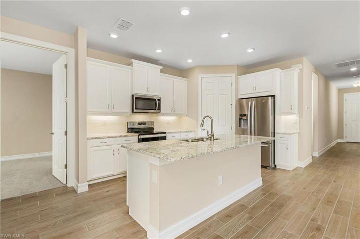 3825  Crosswater  DR, NORTH FORT MYERS, FL 33917