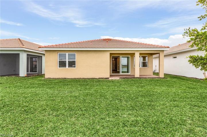 3825  Crosswater  DR, NORTH FORT MYERS, FL 33917