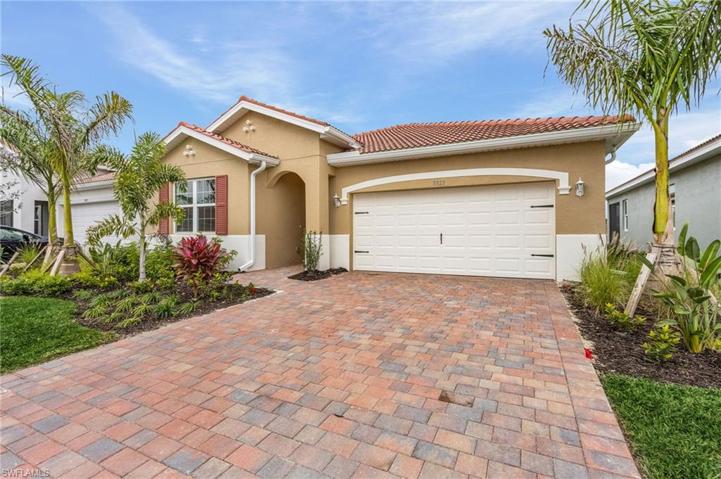 3825  Crosswater  DR, NORTH FORT MYERS, FL 33917