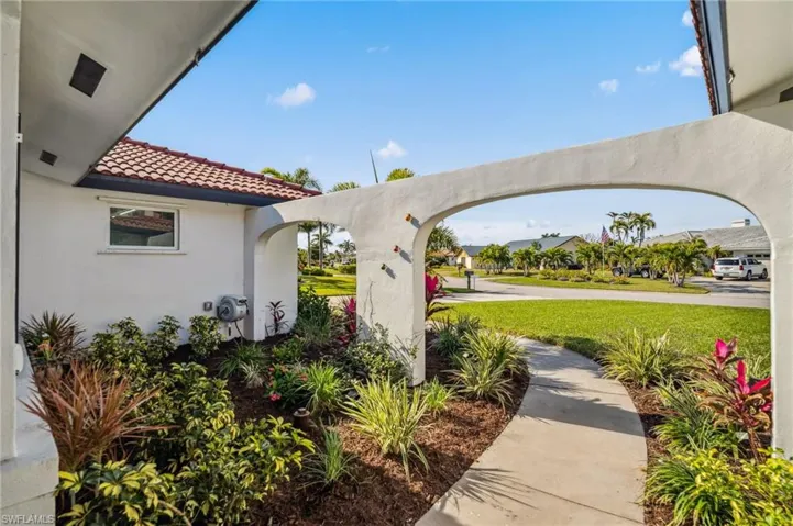 1050 Clarellen Dr, Fort Myers Fl 33919