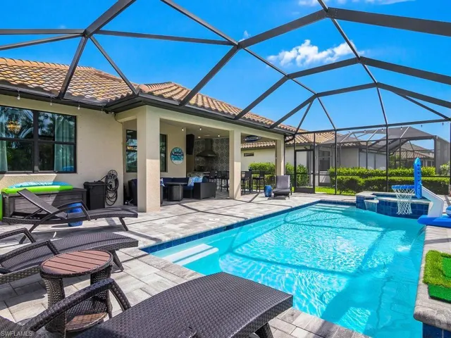 17581 Ashcomb Way, Estero, Florida 33928