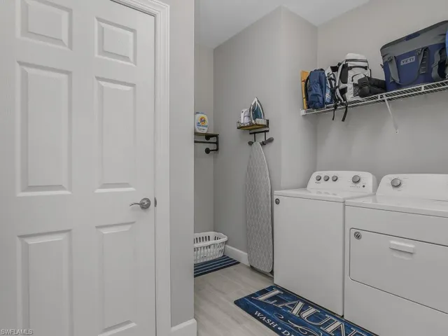17581 Ashcomb Way, Estero, Florida 33928