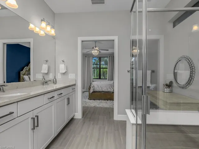 17581 Ashcomb Way, Estero, Florida 33928