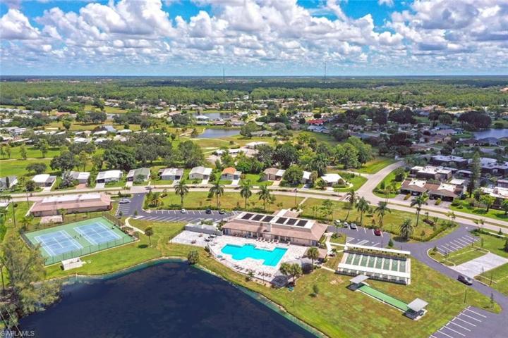 94 Le Mans DR, NAPLES FL 34112
