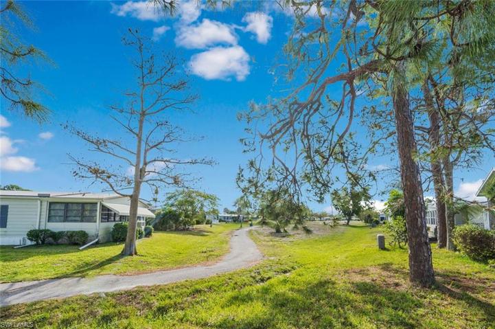 94 Le Mans DR, NAPLES FL 34112