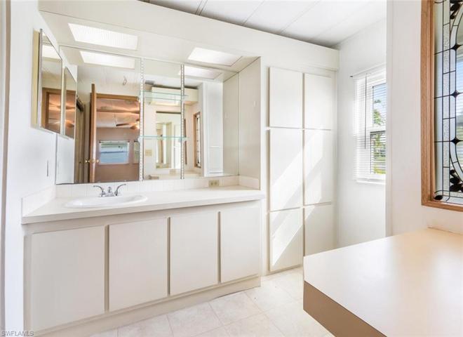 94 Le Mans DR, NAPLES FL 34112