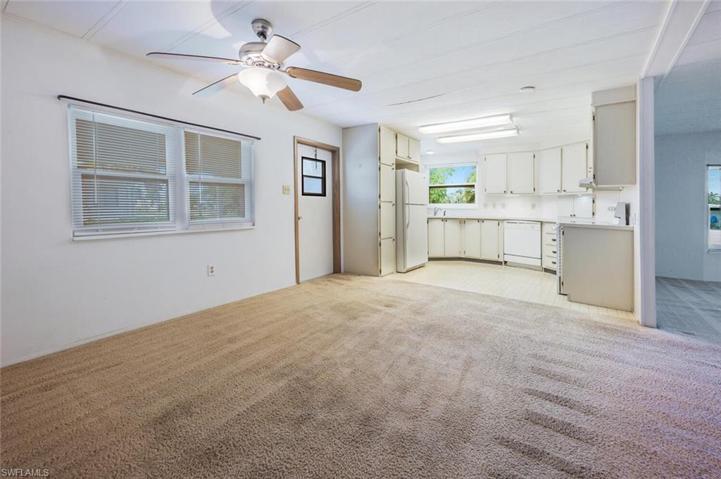 94 Le Mans DR, NAPLES FL 34112