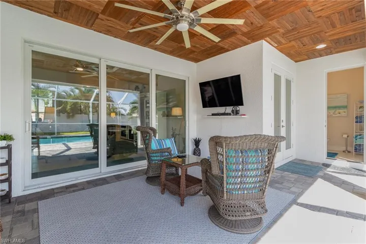 Lanai with wood ceiling