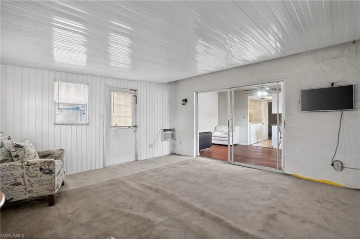 Enclosed Lanai area with heating and air-good family room space