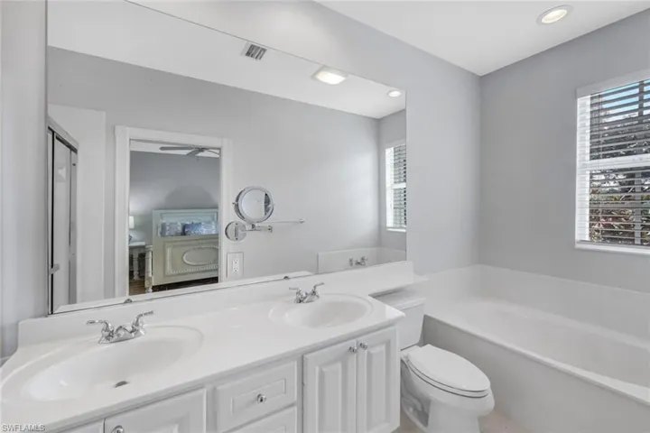 28135 Grossetto Way, Bonita Springs, Florida 34135