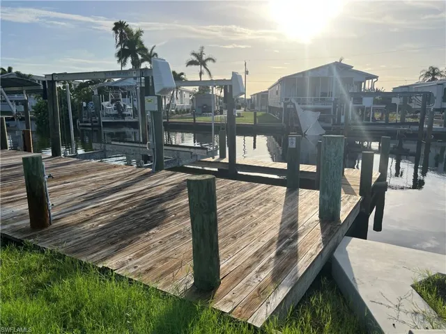 Dock