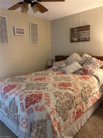 3158  Longview  DR, North Fort Myers, FL 33917
