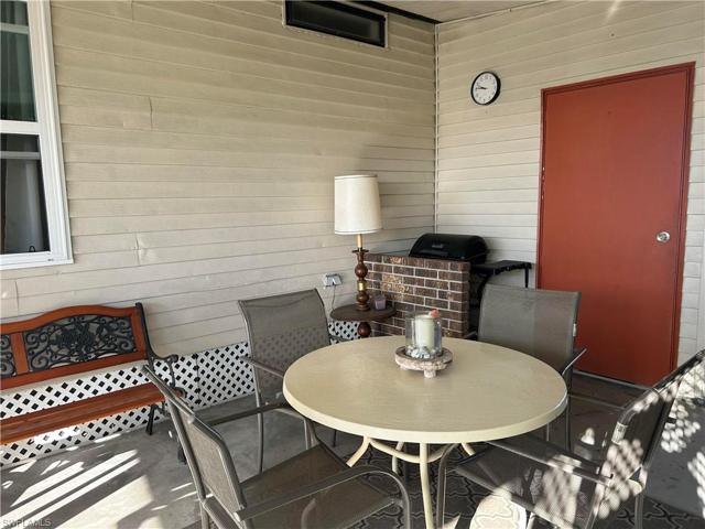 3158  Longview  DR, North Fort Myers, FL 33917