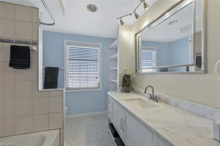 166  Cambridge NW DR, Port Charlotte, FL 33952