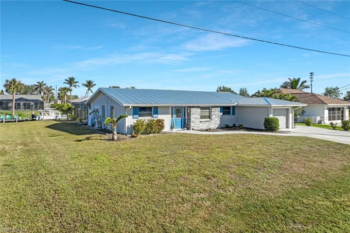 166  Cambridge NW DR, Port Charlotte, FL 33952