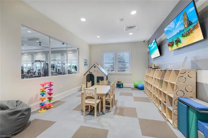 Game room featuring visible vents, recessed lighting, and baseboards