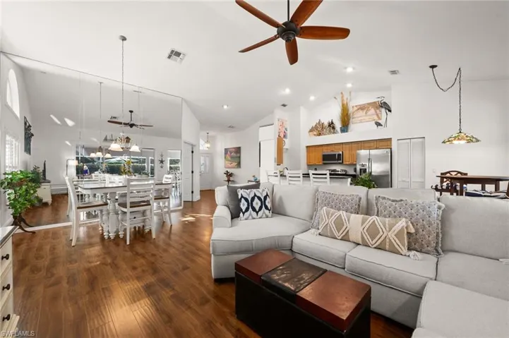 645  Lambton  LN, Naples, FL 34104