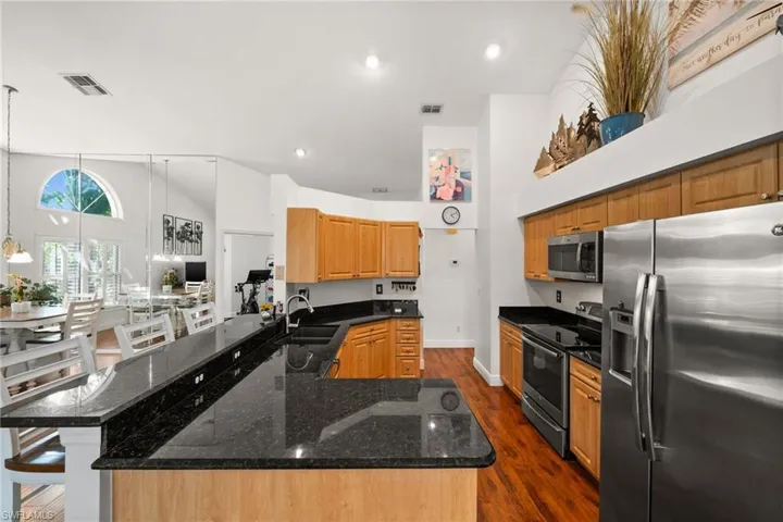 645  Lambton  LN, Naples, FL 34104