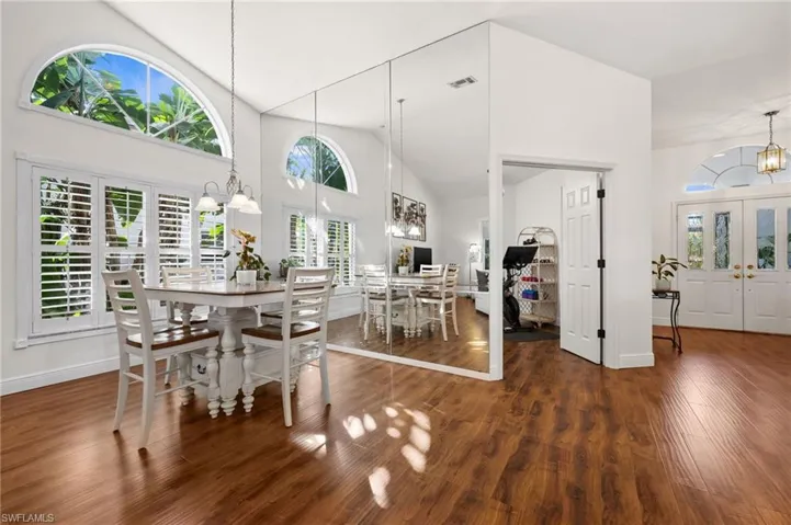 645  Lambton  LN, Naples, FL 34104