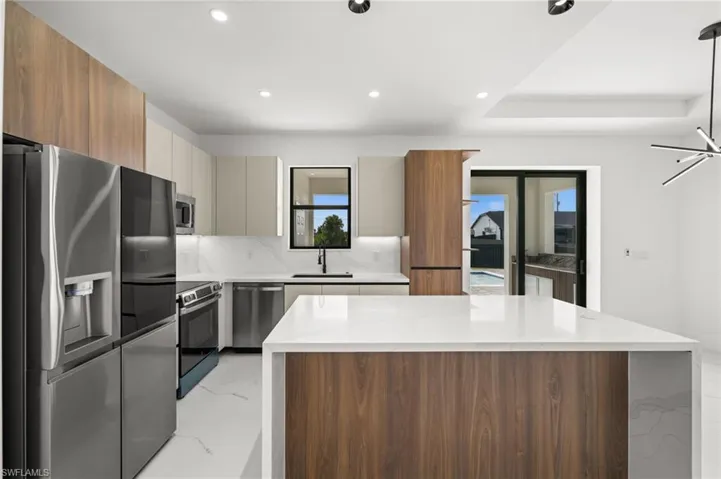 409 Nw 25th Pl, Cape Coral, Florida 33993