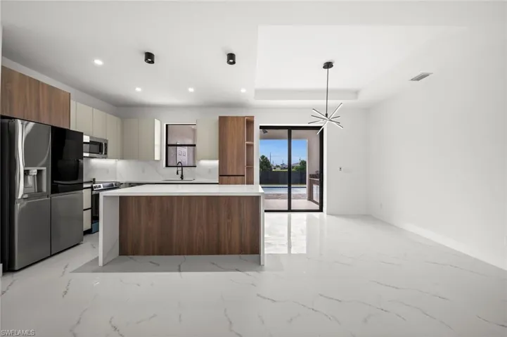 409 Nw 25th Pl, Cape Coral, Florida 33993