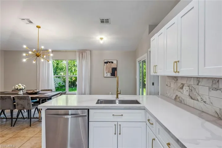 159  7th  ST, Naples, FL 34113