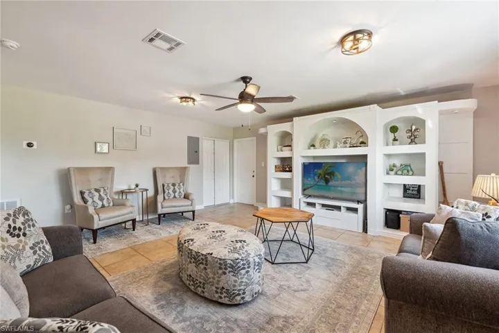 159  7th  ST, Naples, FL 34113