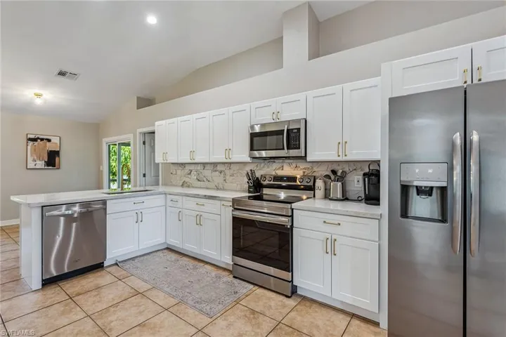 159  7th  ST, Naples, FL 34113