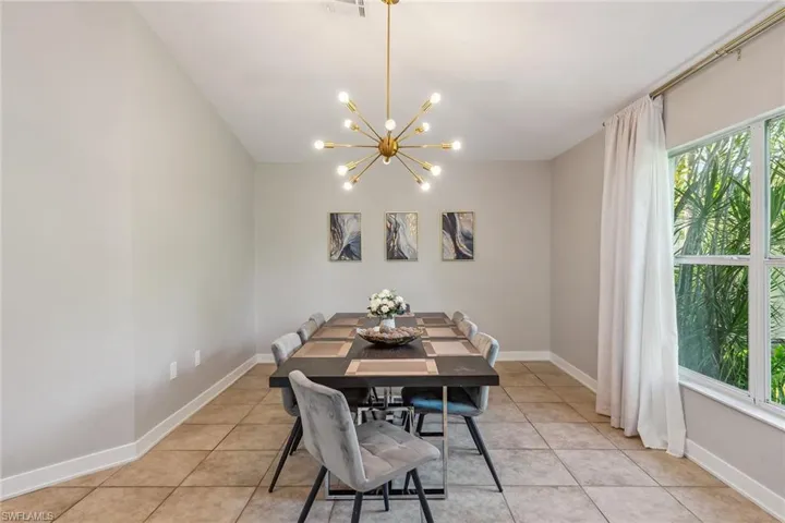 159  7th  ST, Naples, FL 34113