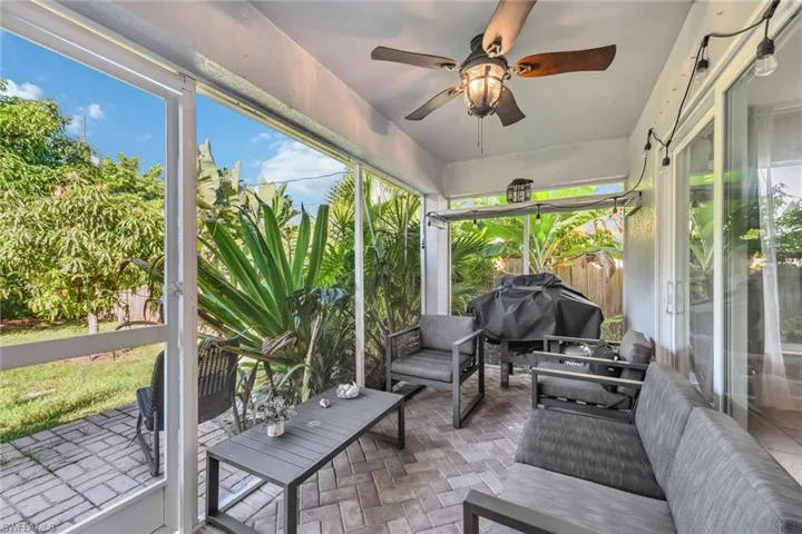 159  7th  ST, Naples, FL 34113