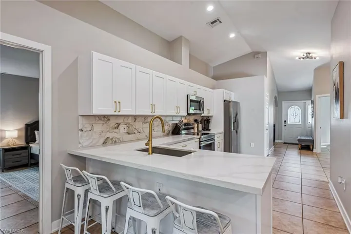 159  7th  ST, Naples, FL 34113