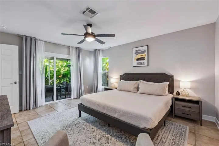 159  7th  ST, Naples, FL 34113