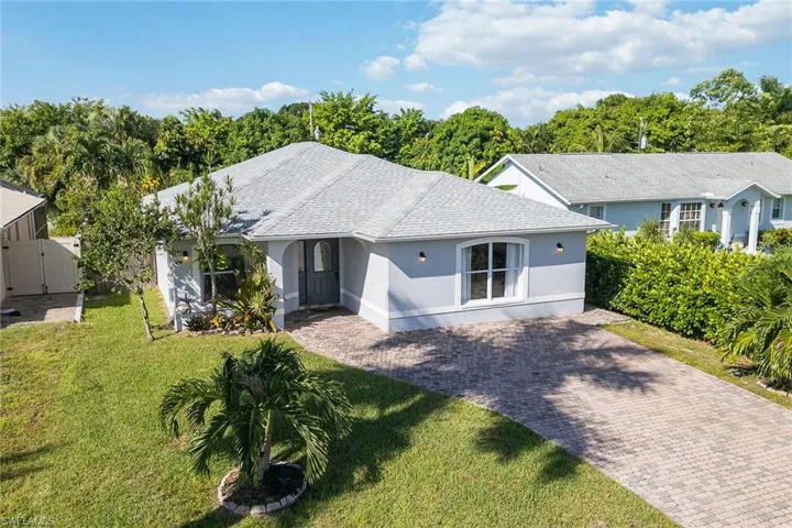 159  7th  ST, Naples, FL 34113