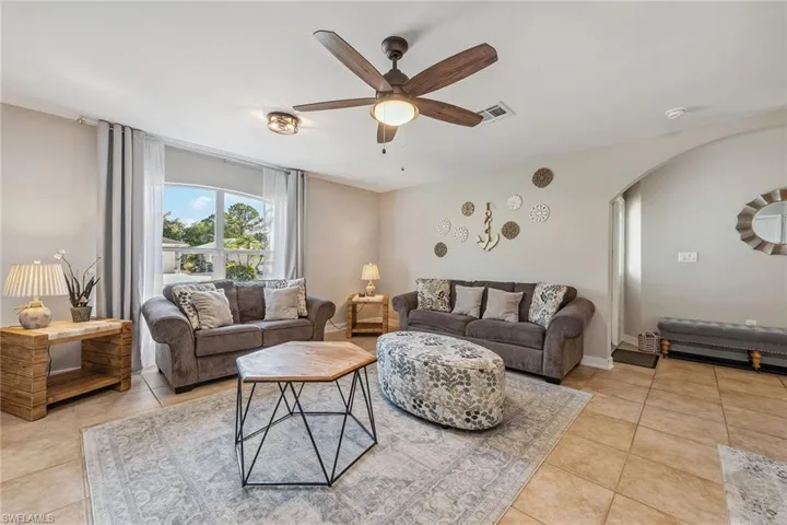 159  7th  ST, Naples, FL 34113