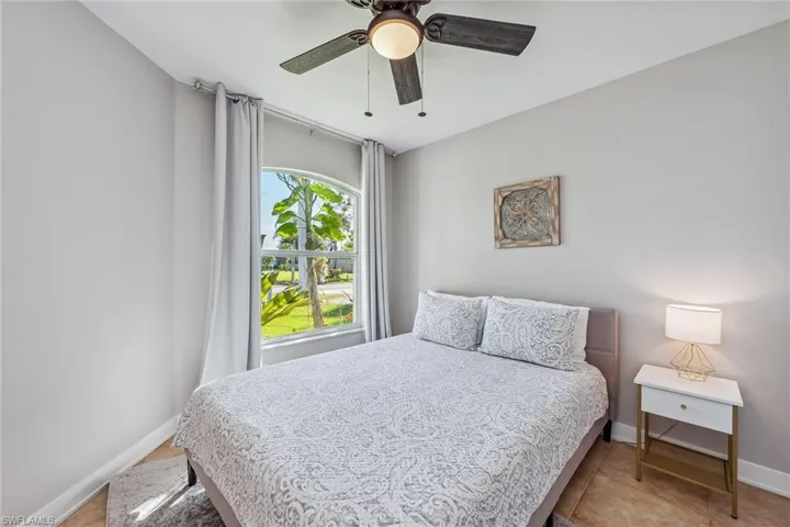 159  7th  ST, Naples, FL 34113