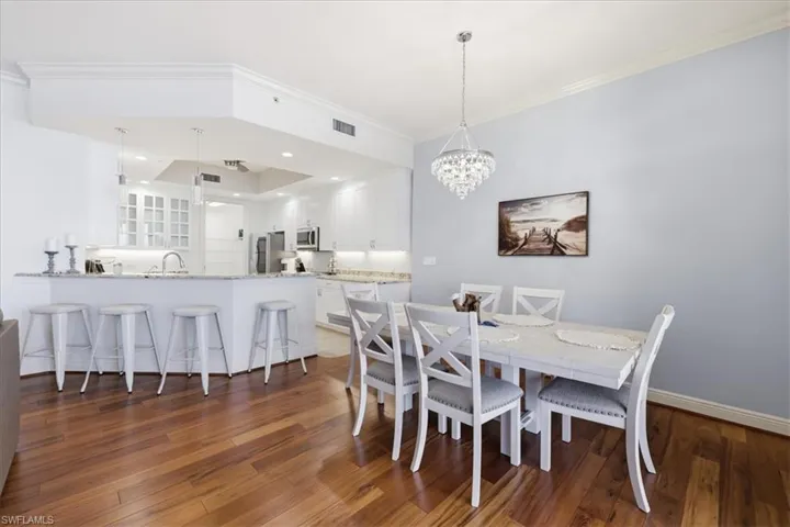 2104 W 1st  ST, Fort Myers, FL 33901